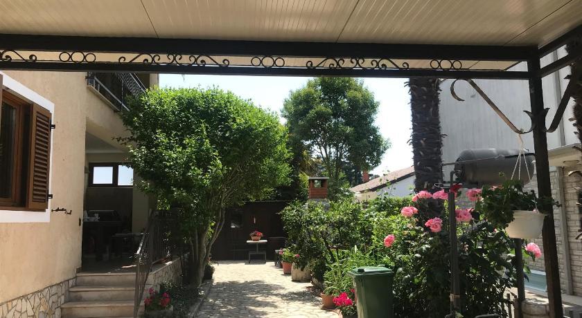 App Sorgo Apartman Novigrad Istria Kültér fotó