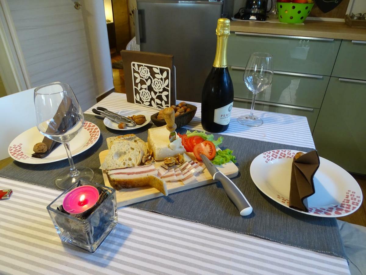 App Sorgo Apartman Novigrad Istria Kültér fotó